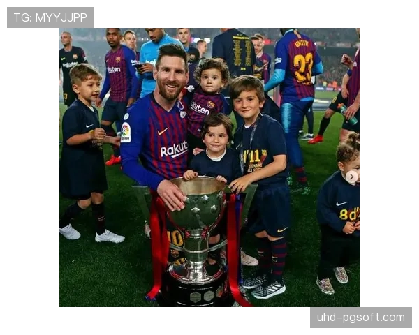 “西甲草根杯”全国总决赛落幕,冠军队将获得到西甲俱乐部试训机会 “西甲草根杯”全国总决赛落幕,冠军队将获得到西甲俱乐部试训机会