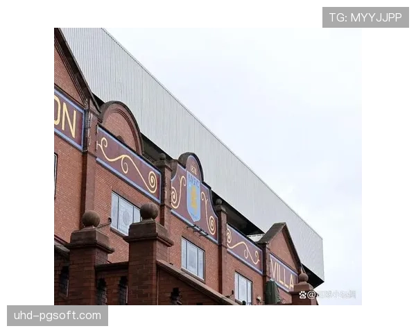 伯明翰市政府批准阿斯顿维拉主场维拉公园的扩建计划。 伯明翰市政府批准阿斯顿维拉主场维拉公园的扩建计划。